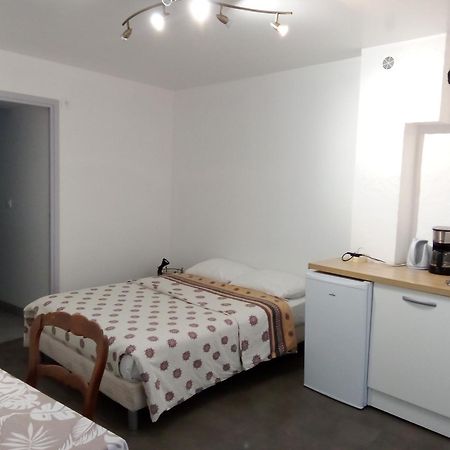 Aparthotel La Gabare 1 Thiers Zewnętrze zdjęcie